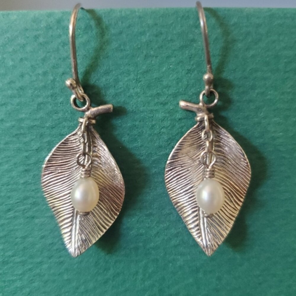 SILPADA W1907 STERLING SILVER LEAF AND PEARL EARRINGS.